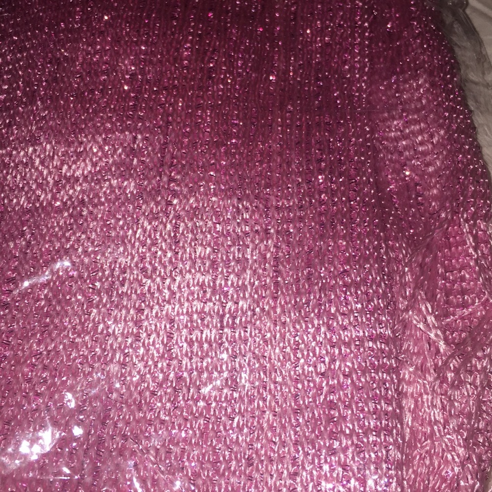 Pink scarf wrap - Picture 2 of 3